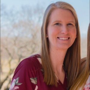 Meet your Posher, Valoree